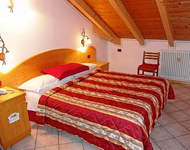 Jolly B&B - Affittacamere Dimaro Oda fotoğraf